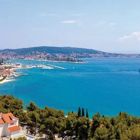 Сasa de vacaciones Stone House With Garden, Seaview !! Trogir