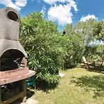 Stone House With Garden, Seaview !! تروغير