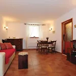 Stone House With Garden, Seaview !! بيت للعطل تروغير